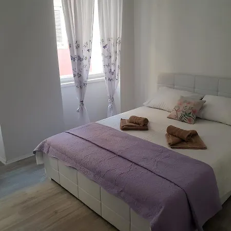 Kalelarga Nostra Apartamento *